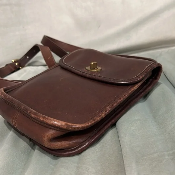 Vintage Coach 9978 Purse Crossbody - Picture 3 of 7
